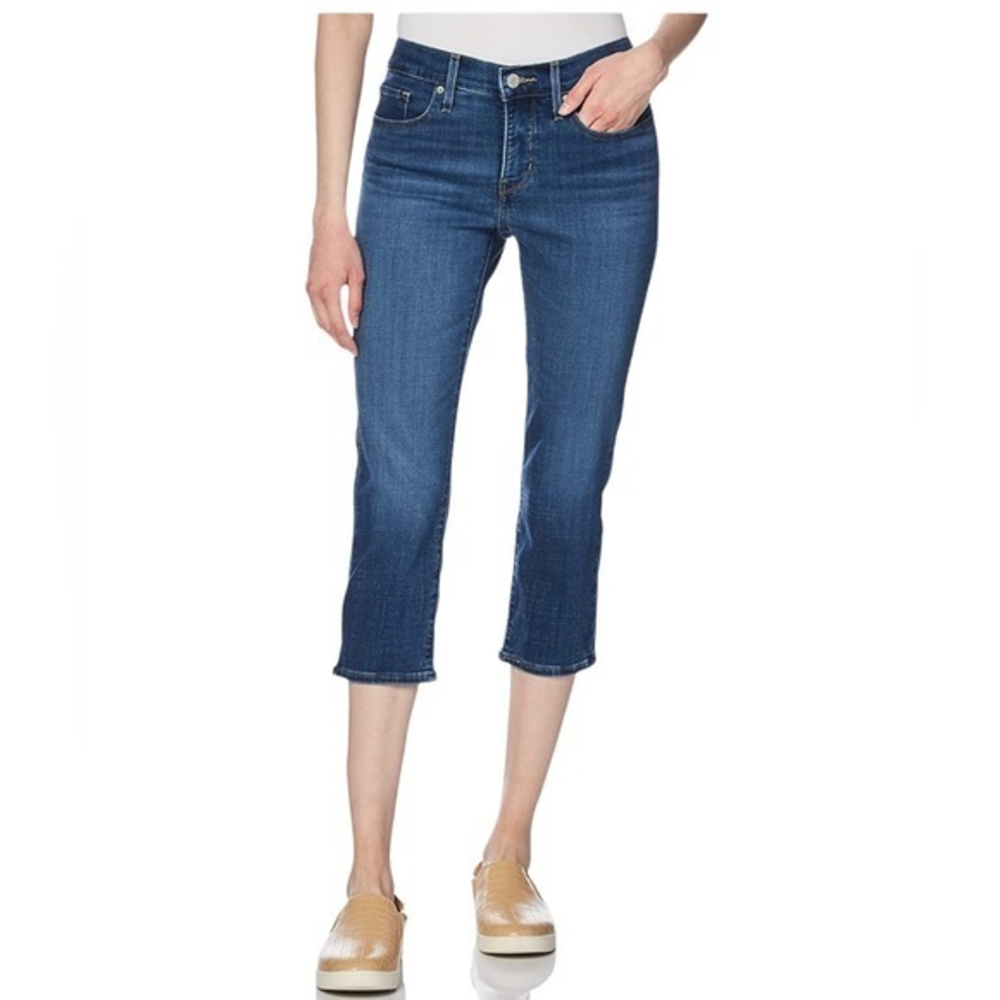 Levi’s Women’s Classic Capris Levi’s Sculpt‎ Soft Jean Capris Size 12 NWT/NEW